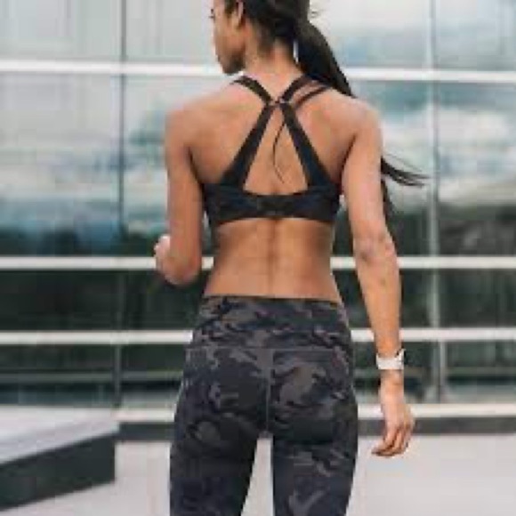 Zyia Active Lux Camo High Rise Cropped Leggings Size 2 Forrest Camo Athletic - Picture 3 of 10